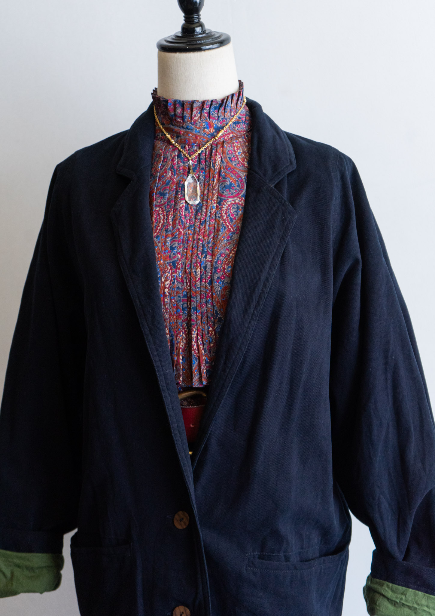 【80s】Euro Vintage Black Corduroy Coat 80s Ruffled Black Corduroy Jacket | S-M - Lucky Vintage
